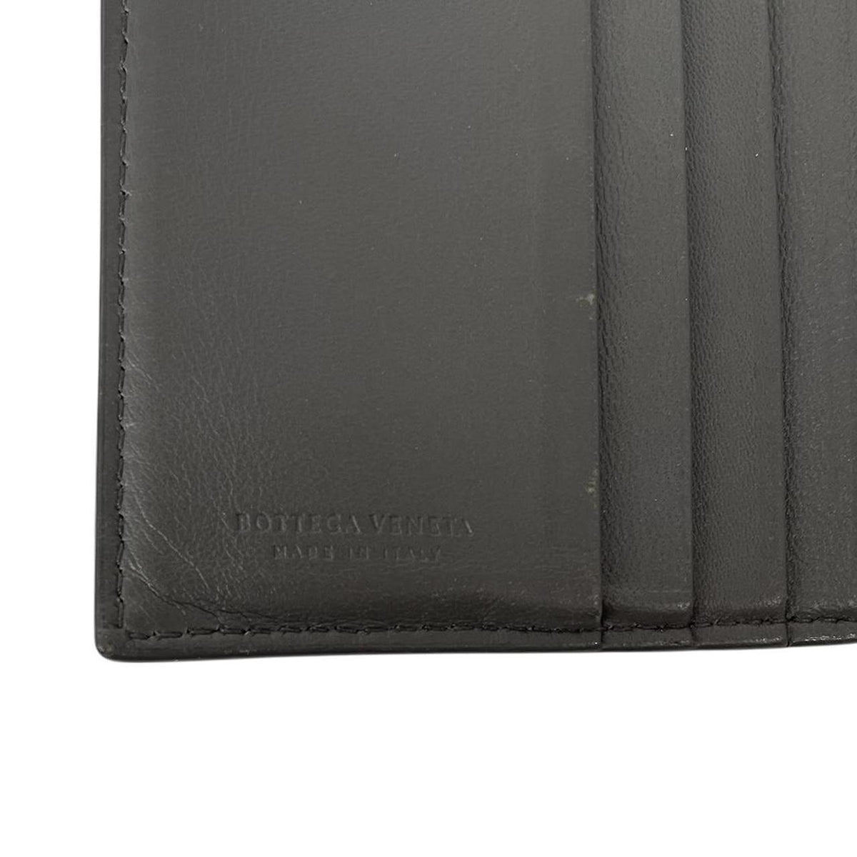 Pre-Loved Bottega Intrecciato Woven Leather Bifold Wallet