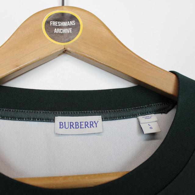 Burberry Swan Print T-Shirt Large