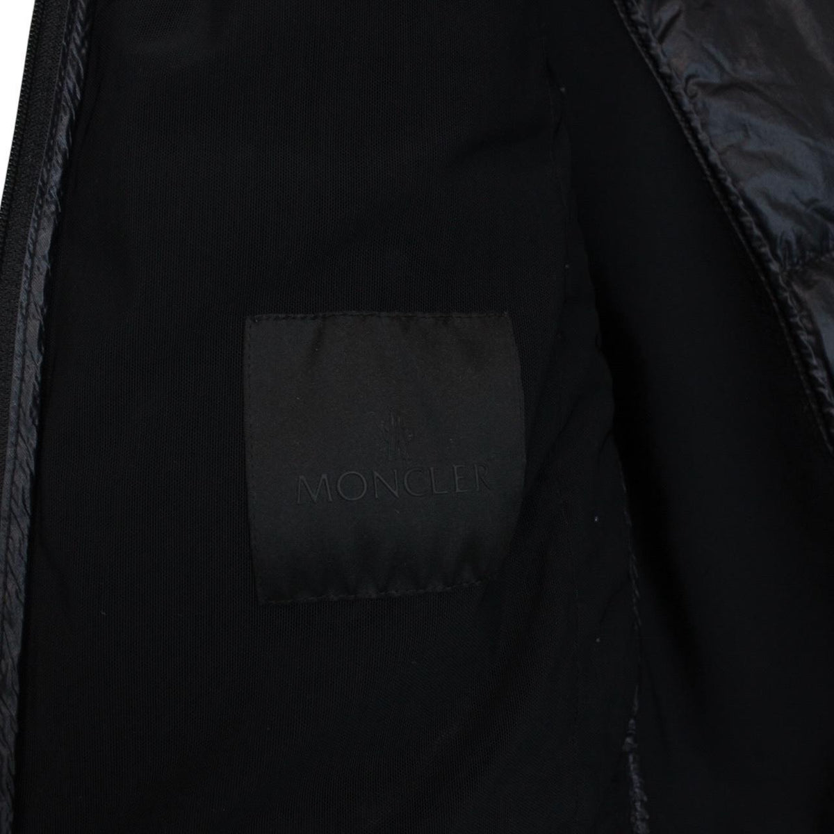 Moncler Nadir Lightweight Down Jacket Large