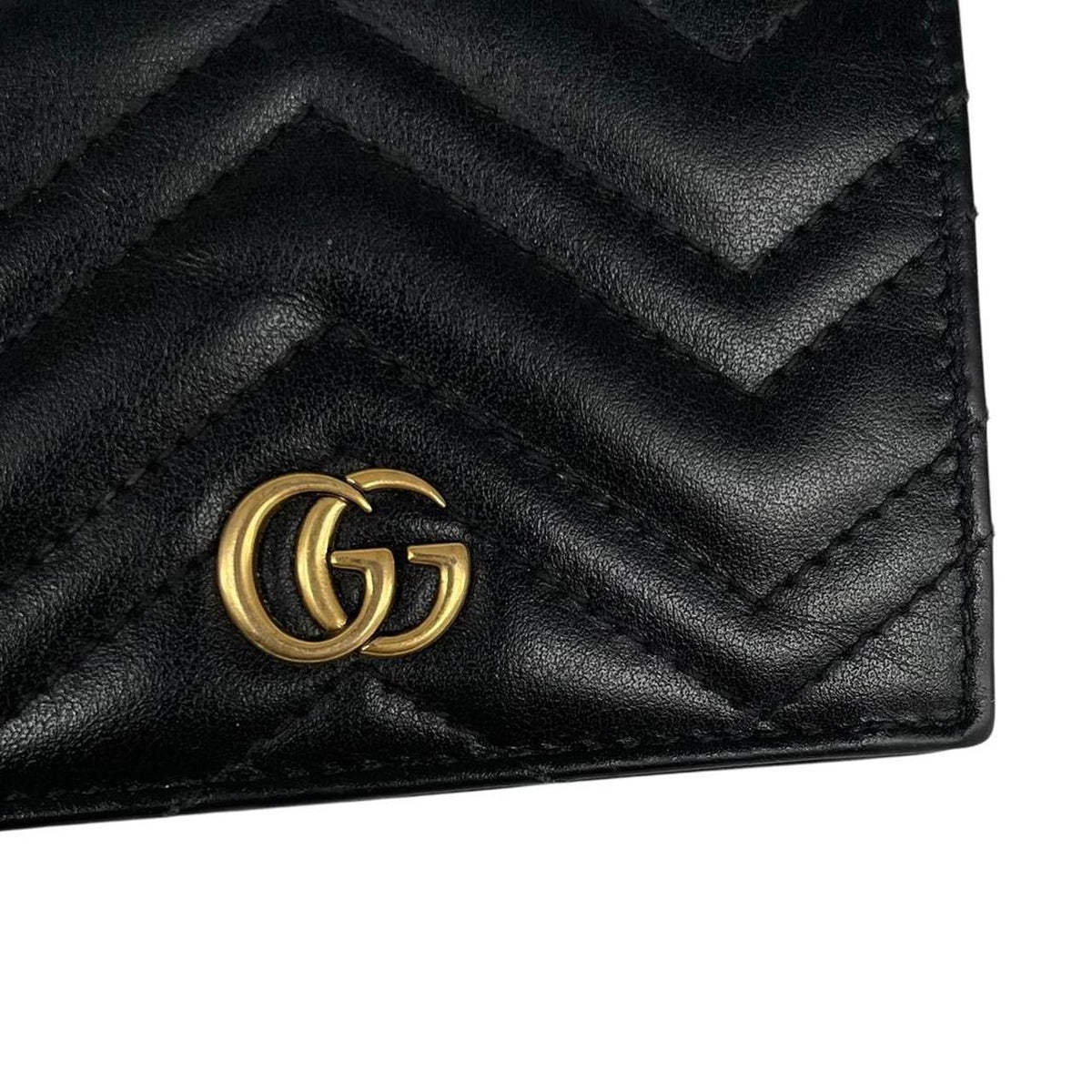 Gucci Calfskin Matelasse GG Marmont Card Case Wallet