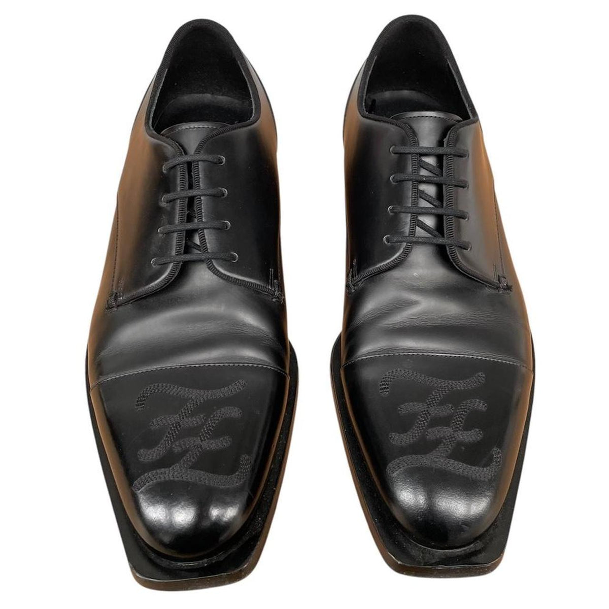 Fendi Calligraphy Leather Derby Shoes Uk 9