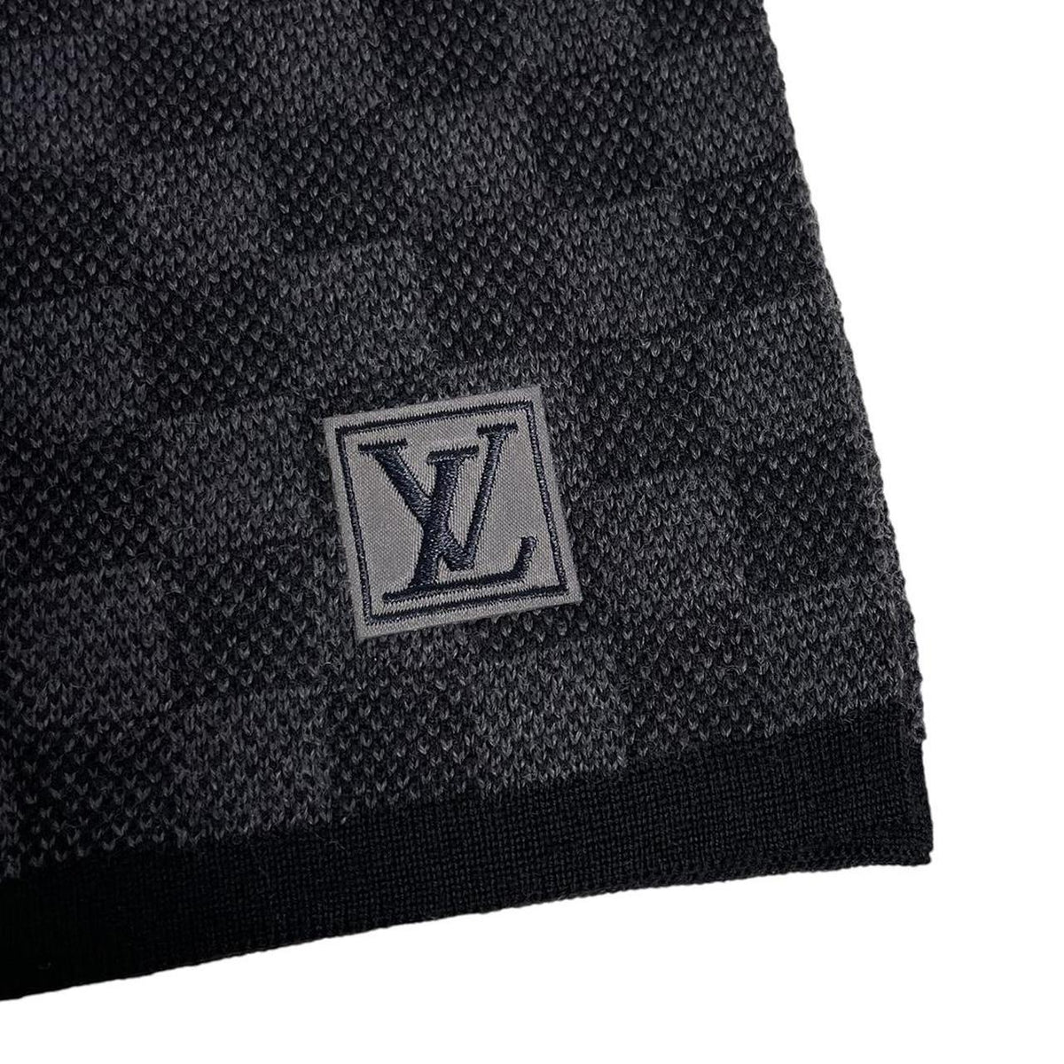 Louis Vuitton Néo Petit Damier Wool Scarf