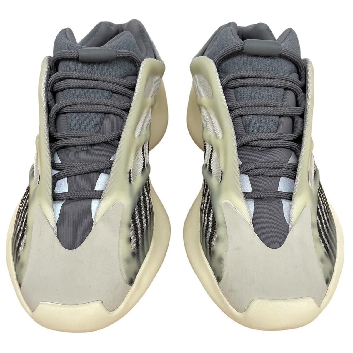 Yeezy 700 V3 Fade Salt Trainers UK 7.5