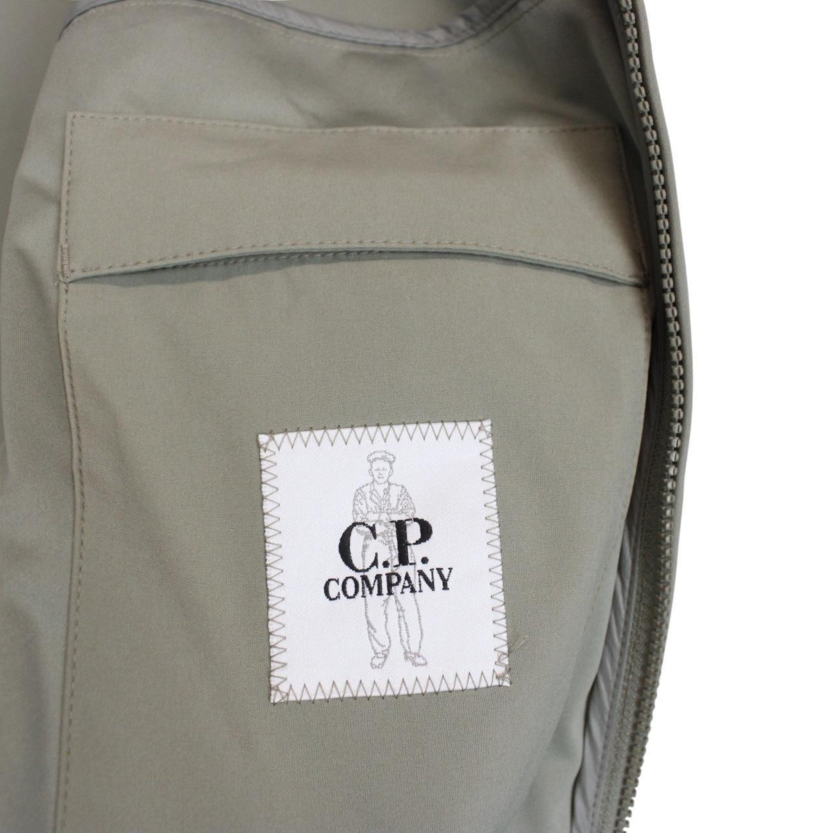 CP Company Metropolis Shell-R Jacket Medium